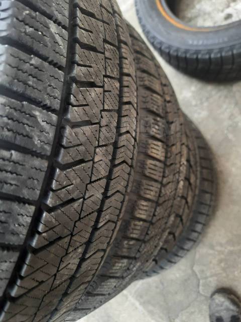 Bridgestone Blizzak 215 60 16 16 20 шт 215 мм 60 радиальный