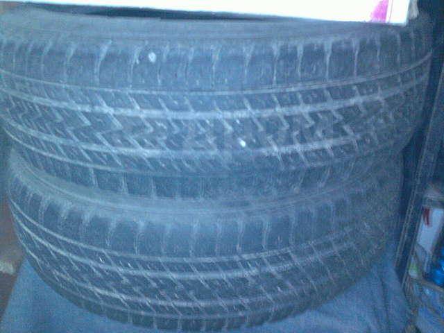 Комплект резины 205/70/15, Bridgestone, 15". Цена: 2 000₽ в Хабаровске