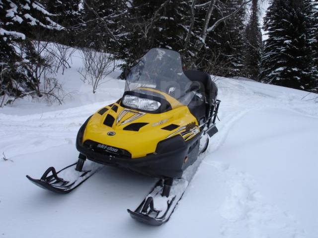 BRP Ski-Doo Skandic SWT V-800. ,  ,   