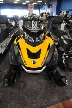 BRP Ski-Doo Skandic WT 600. ,  ,   