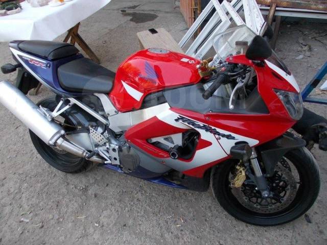 Honda CBR 929rr РіРѕРґ 2000