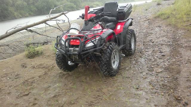 Honda TRX 680. ,  \,   