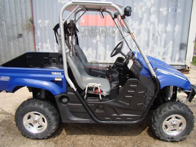 Yamaha Rhino 660. ,  \,   