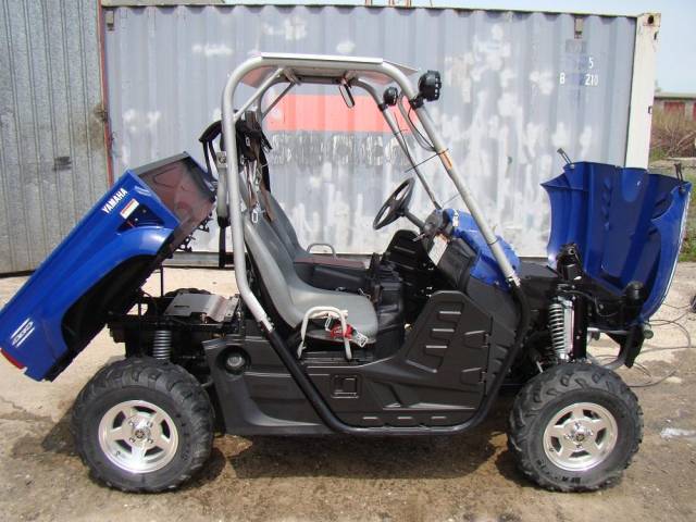 Yamaha Rhino 660. ,  \,   