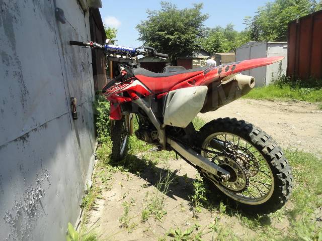 Honda CRF 250R. ,  \,   