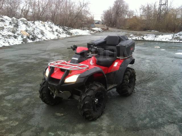 Honda TRX 680. ,  \,   