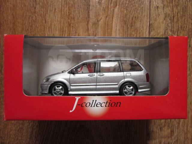 Mazda MPV масштабная модель J-collection 1/43 в Иркутске