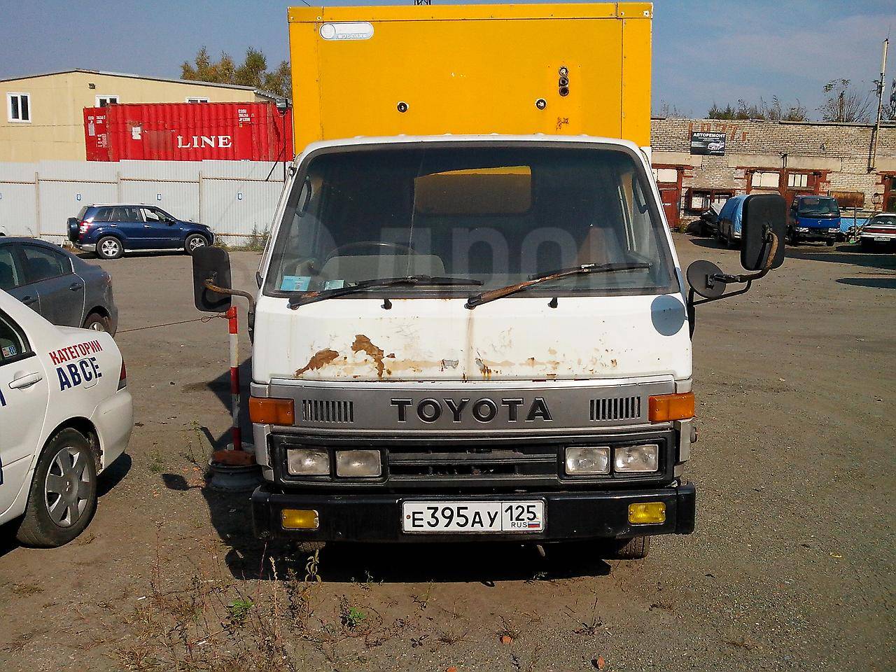Владивосток трак. Toyota Dyna 1990. Toyota Dyna 1990 г. Тойота Дюна 1990г. Toyota Dyna 1990 сзади