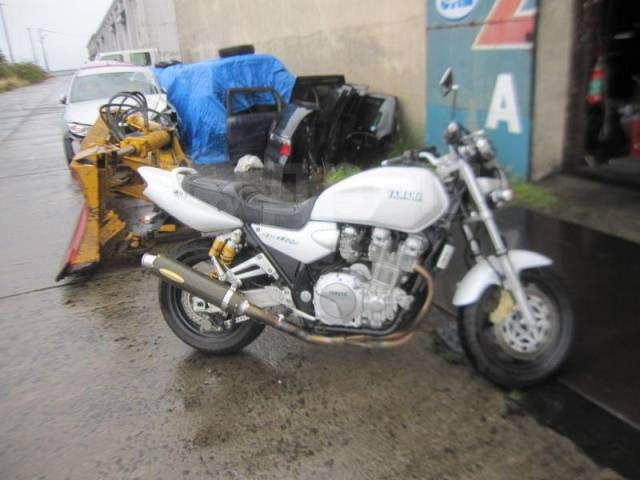 Yamaha XJR 1300. 1 300. ., , ,   