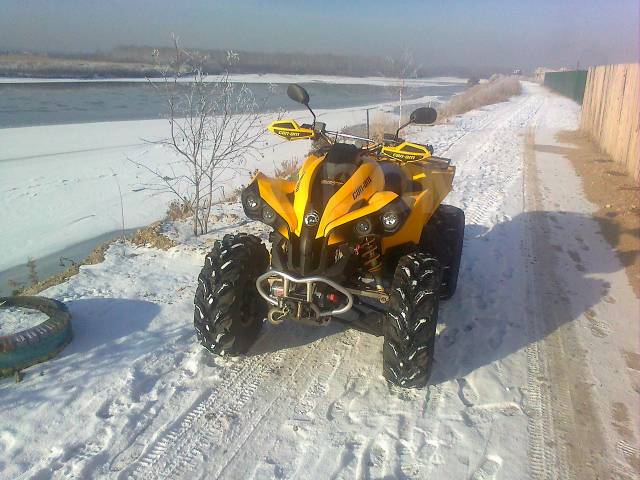 BRP Can-Am Renegade 800. ,  \,   