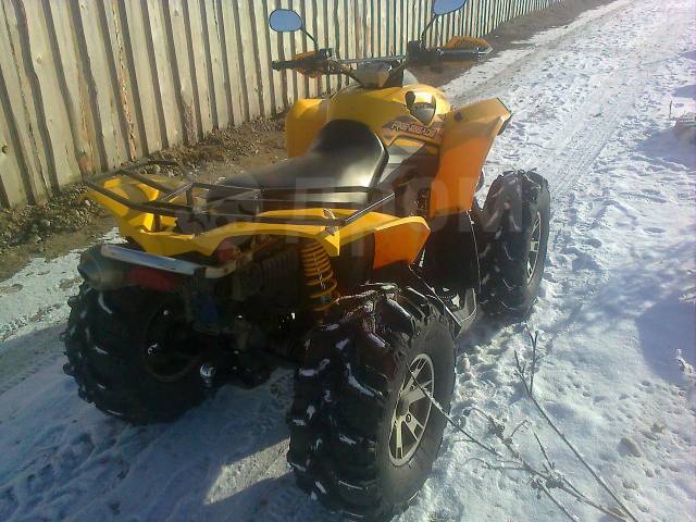 BRP Can-Am Renegade 800. ,  \,   