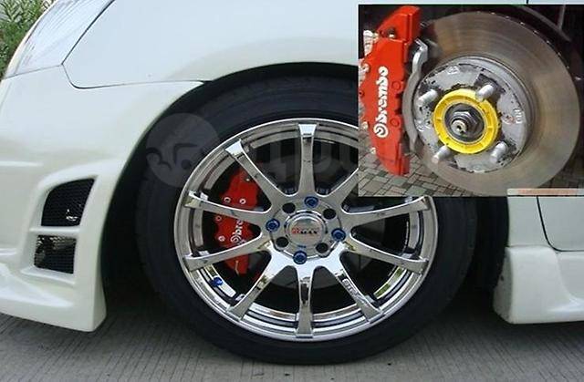 Как выглядит суппорт на машине Купить Накладки на суппорта Brembo- Желтые! Синие! Серебристые! в Новосибирске п
