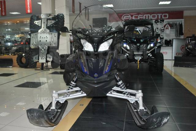 Yamaha Venture. ,  ,   