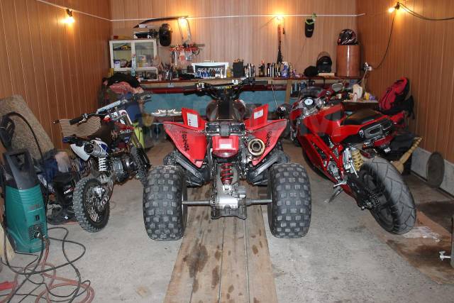 Honda TRX 450. ,  \,   