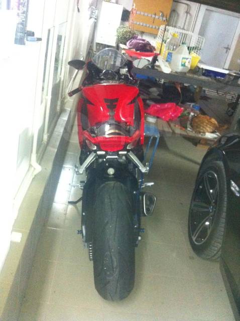 Honda CBR. 1 000. ., ,  ,   