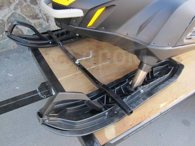 BRP Ski-Doo Skandic SWT 600. ,  ,   