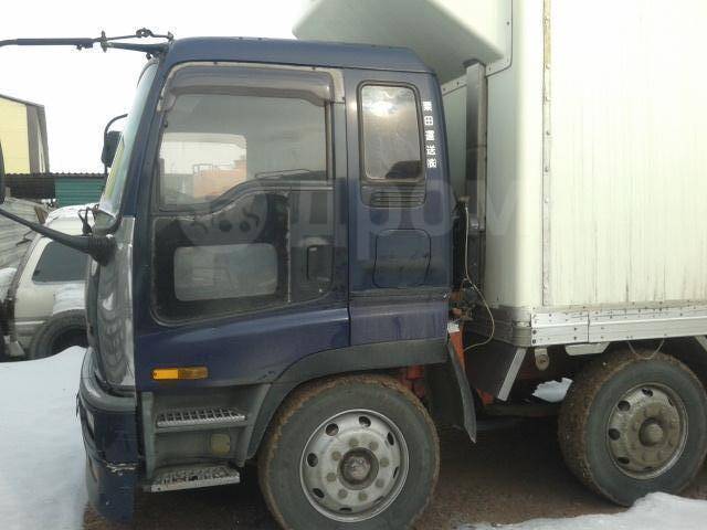 Nissan Diesel 1995