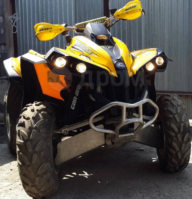 BRP Can-Am Renegade 800. ,  \,   