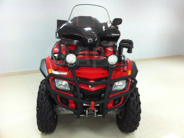 BRP Can-Am Outlander 400. ,  \,   