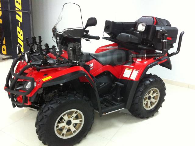 BRP Can-Am Outlander 400. ,  \,   