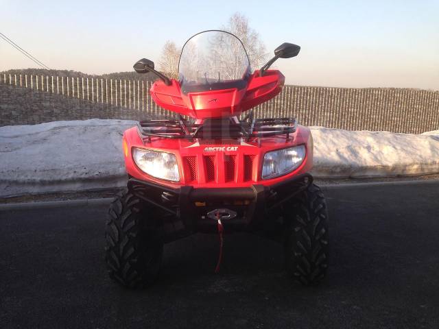 Arctic Cat 700. ,  \,   