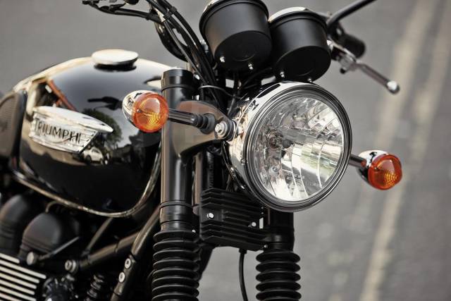 Triumph Bonneville t100 Black