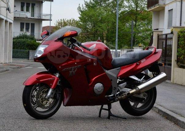 Honda CBR 1100 спорт турист