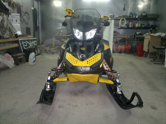 BRP Ski-Doo Summit Everest 146. ,  ,   