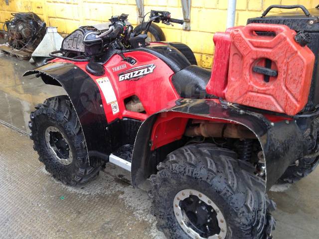 Yamaha Grizzly 700. ,  \,   