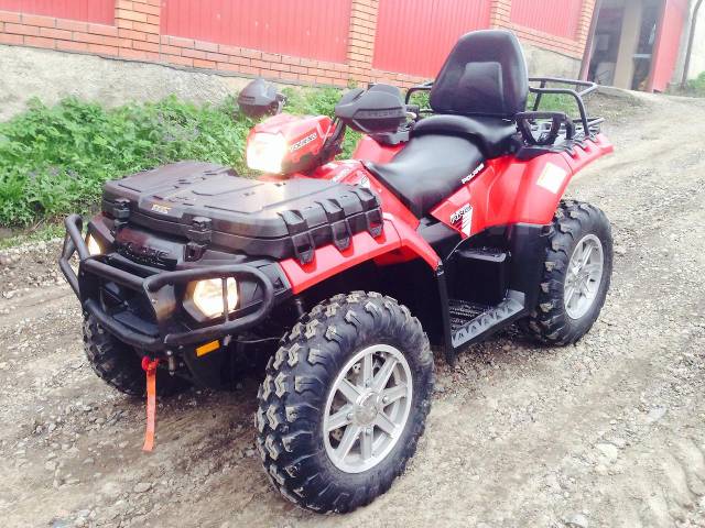 Polaris Sportsman Touring 550. ,  \,   