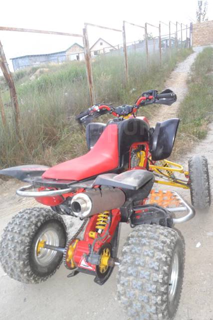 Yamaha Raptor 660. ,  \,   