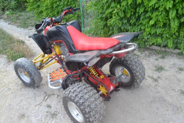 Yamaha Raptor 660. ,  \,   