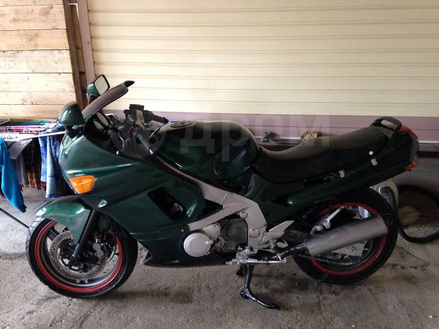 Kawasaki ZZR 400. , ,   