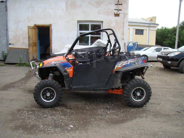 Polaris Ranger RZR 900. ,  \,   