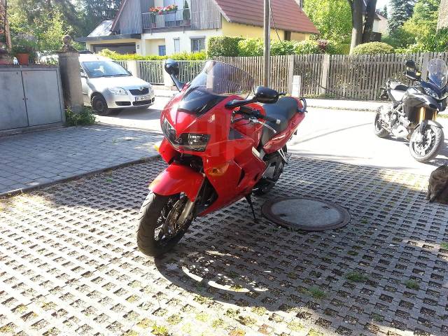 Honda VFR 800. 800. ., , ,  .     