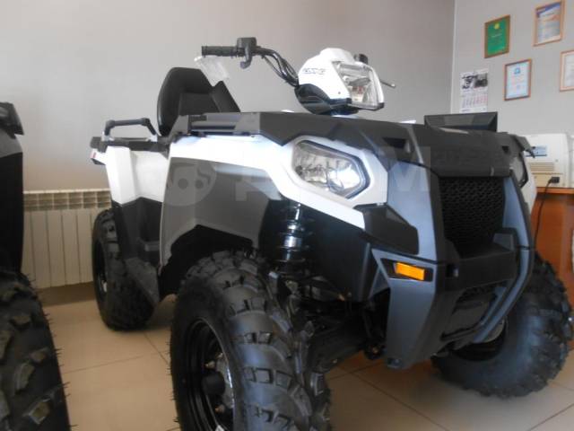 Polaris Sportsman Touring. ,  \,   