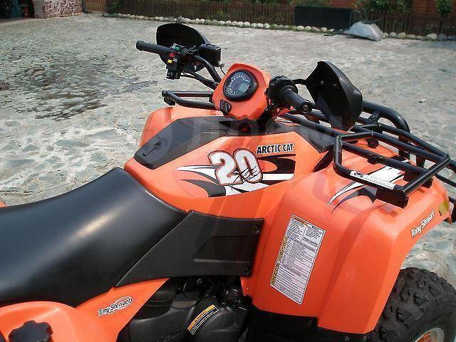 Arctic Cat 700. ,  \,   