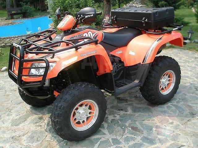 Arctic Cat 700. ,  \,   