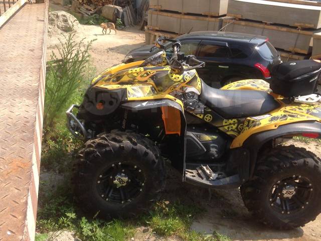 BRP Can-Am Renegade 800. ,  \,   