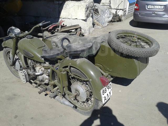 Мотоцикл Урал м 72 с ведущей люлькой