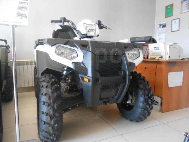 Polaris Sportsman Touring. ,  \,   