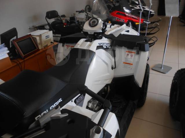 Polaris Sportsman Touring. ,  \,   