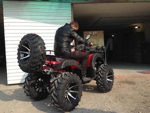 Yamaha Grizzly 350. ,  \,   