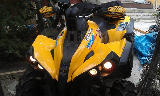 BRP Can-Am Renegade 800. ,  \,   