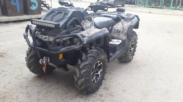 BRP Can-Am Outlander 1000. ,  \,   