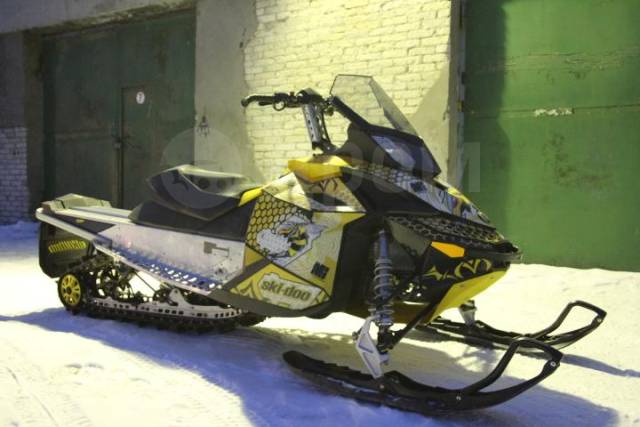 BRP Ski-Doo Summit. ,  ,   