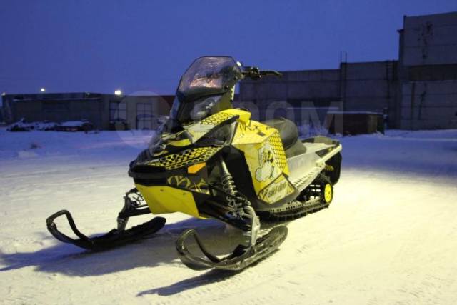 BRP Ski-Doo Summit. ,  ,   