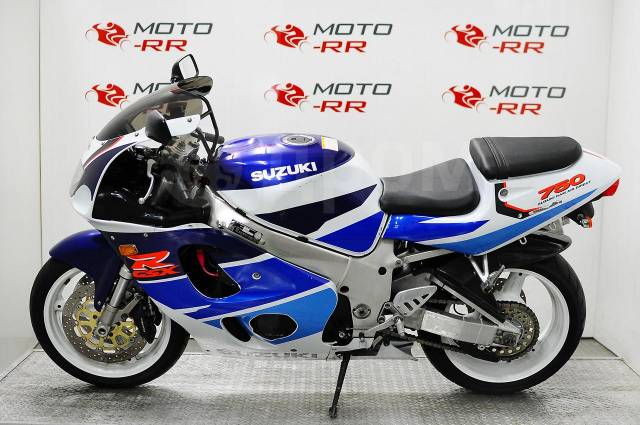 Suzuki GSX R750. 750. ., , ,   