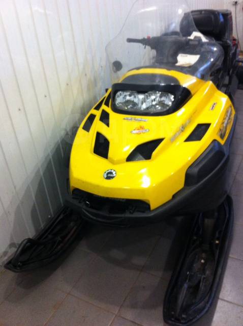 BRP Ski-Doo Skandic SWT V-800. ,  ,   