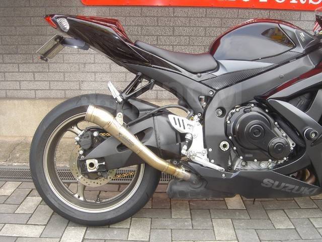 Suzuki GSX-R 750. 750. ., , ,  .     